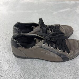 Prada Sport Two Tone Leather Low Top Sneakers Size 7.5 US/6 UK/40 EU 4E1835